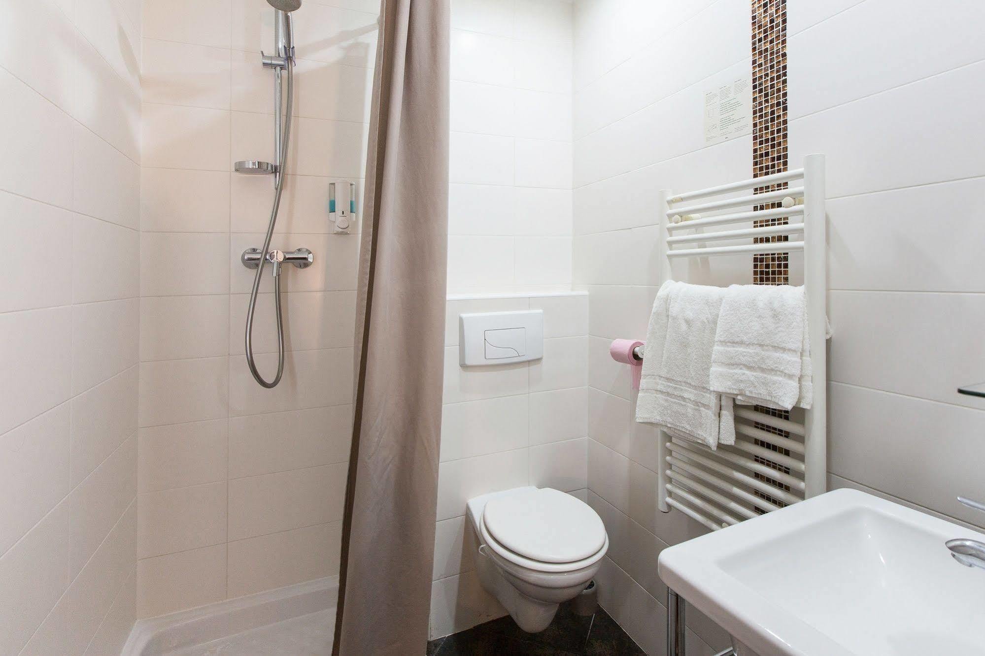 Le Figuier Hotel Ivry-sur-Seine Buitenkant foto